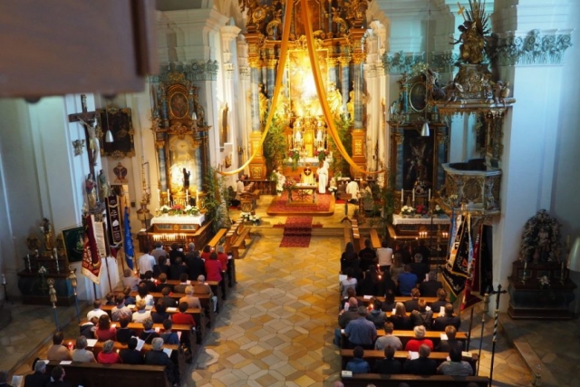 Marienfeier mit Msgr. Johannes Hofmann